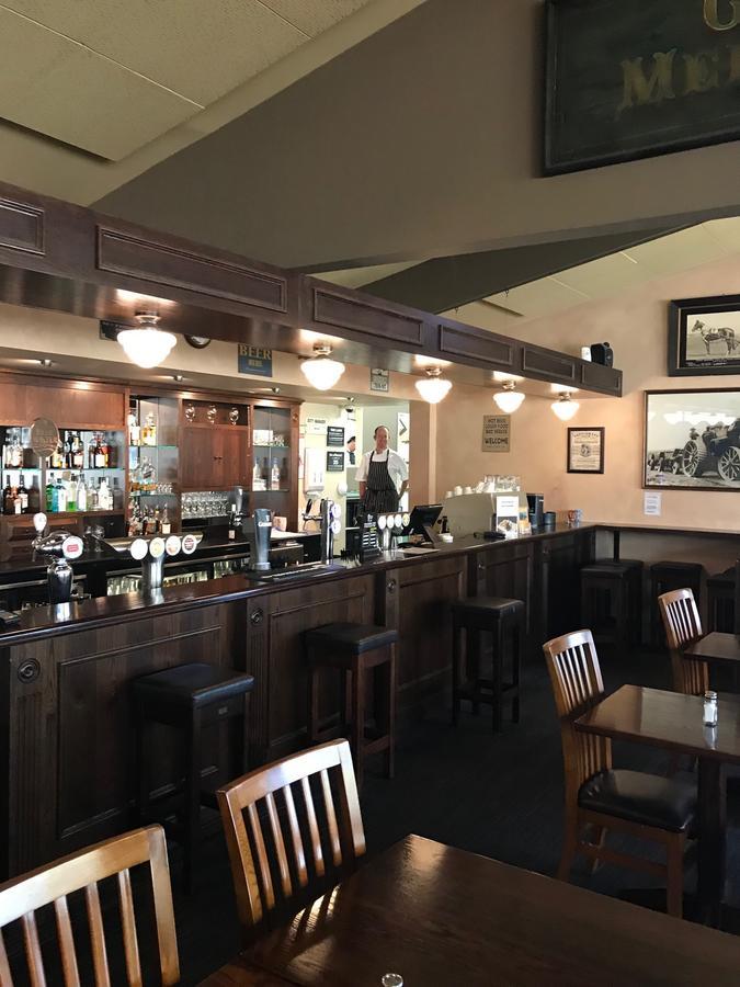 Craythornes Halswell Hotel Christchurch Exterior foto